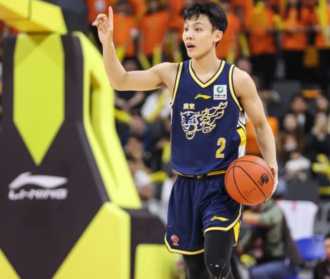 0分+0分+4分！广东王牌后卫第二阶段越打越差，杜锋真是高估他了