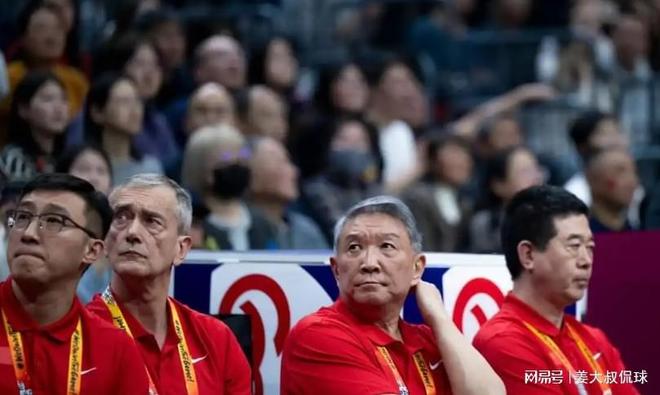 中国战胜捷克却暴露四点不足，宫鲁鸣依然处于信任危机