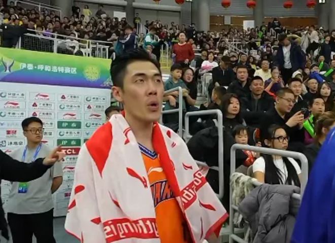 上海84-80逆转青岛3喜1忧！刘铮+2大外状态极佳，小外却曝弊端！