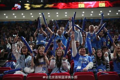北汽男篮碾压击败天津