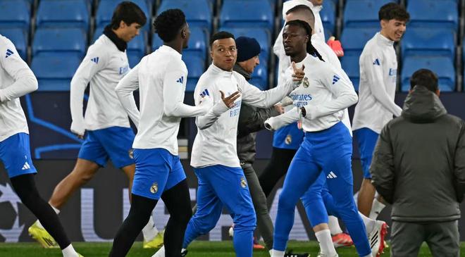 阿斯：皇马手握3球优势，姆巴佩不必冒险首发大概率替补