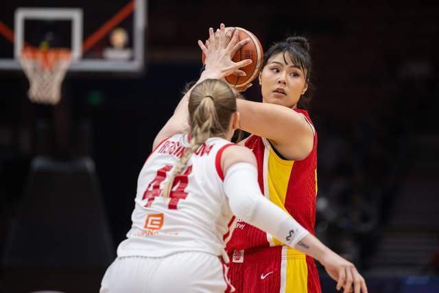 打得不开心！李月汝不再沉默，喊话女篮，官宣决定，宫鲁鸣能懂吗