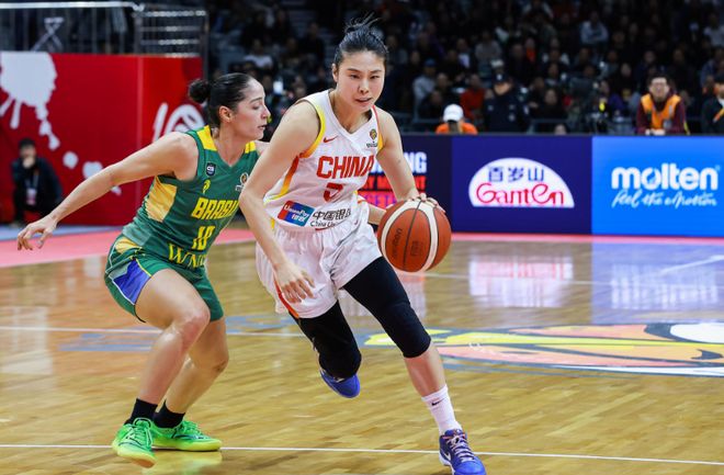 老将领袖！王思雨近3战17+14+17 半年后仍需她带队出征世界杯