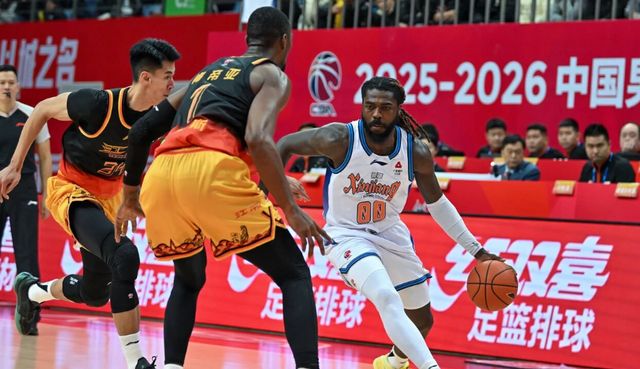 CBA最新消息！新疆男篮裁掉哈里斯，浙江广厦报价威廉姆斯