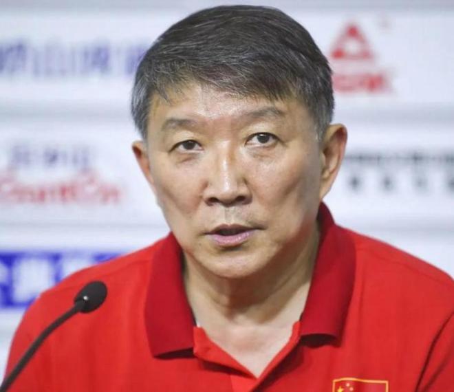 女篮出线不到48小时，国际篮联再度官宣喜讯，宫鲁鸣果真没选错人