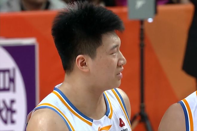 赵睿复出-10全队最低，雷蒙三分4中4，终结连胜将战辽宁队