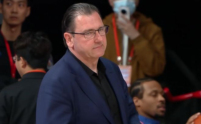 大跌眼镜！周琦关键2罚不中，CBA爆大冷：北京队输福建 终结4连胜