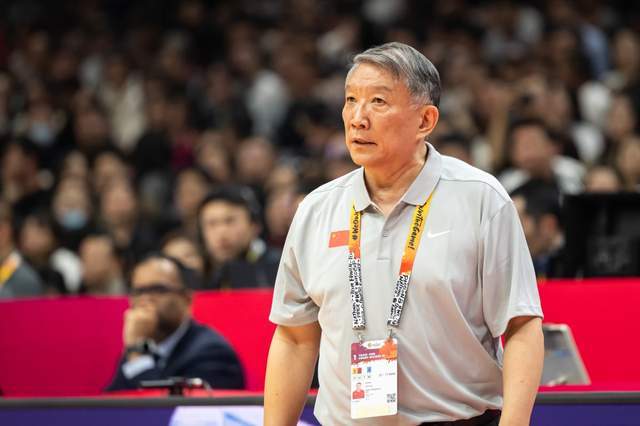 拒绝女篮闭门造车！韩旭李月汝有望联手再冲WNBA，宫鲁鸣渔翁得利