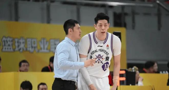 北控输广厦！张庆鹏直指没血性，廖三宁反思防守，王博点赞2将！