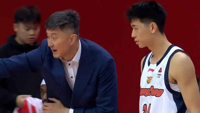 CBA积分榜一夜大变！随着广东遭绝杀 山东+深圳大胜 最新排名如下