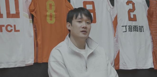 再见，“四字外援”！丁彦雨航退役，曾在山东男篮效力9个赛季