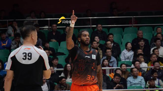 终止连败！山东高速男篮115-91主场大胜天津队