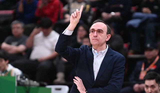 辽宁男篮冲击7连胜！全力击败北京，鄢手骐渐入佳境，央视直播