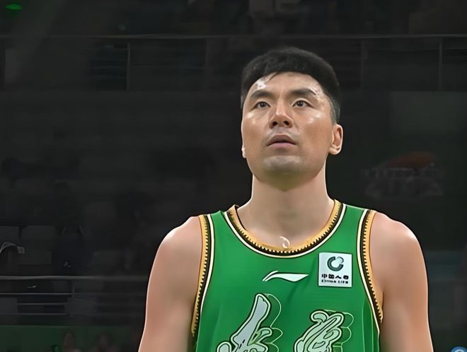 输北京队10分！辽宁队3人表现低迷，是输球的关键原因