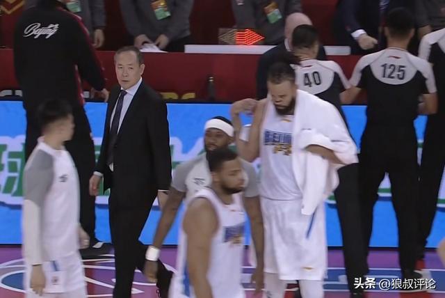 北京爆冷不敌吉林！许利民混乱用人周琦8罚0中执行绝杀太魔幻