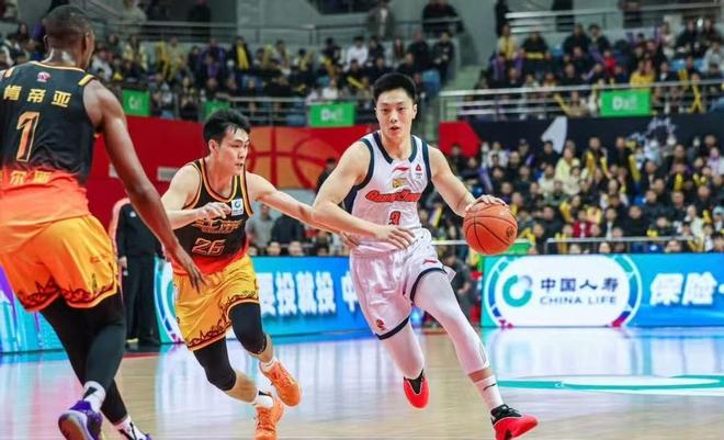 CBA排名大变脸！广东第3难保，北京坐6望4 辽宁升第9 6队抢季后赛