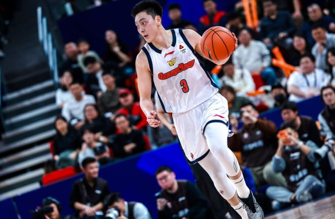 CCTV5直播！广东VS北京恐遭横扫，许利民终于找到赢球突破口