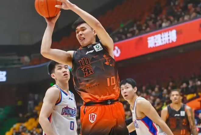 山东客场冲复仇！斯蒂尔驰援、琼斯救赎、约翰逊续势成三大看点！