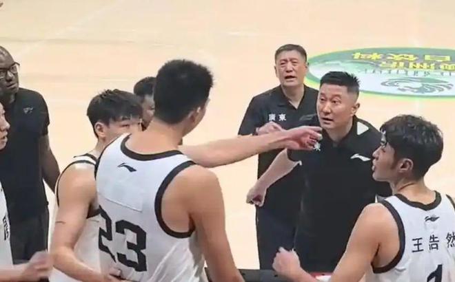 两双已是家常便饭！战青岛7中5砍11+10，球迷：焦泊乔又要失眠了