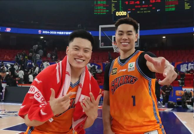 三分命中率64.1%，断层全联盟第一！郭士强该给他一个国家队名额