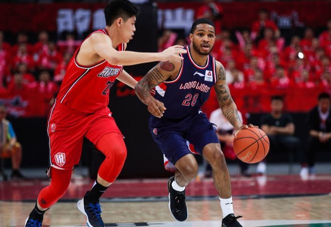 正式官宣！广州男篮签下超级小外援，曾对阵上海狂砍50分7板5助