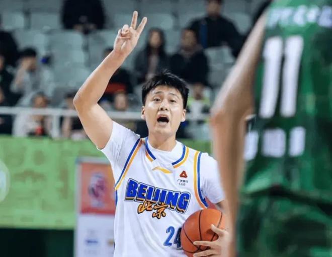 北京90-88同曦 球员评价：2人优秀，4人及格，4人低迷