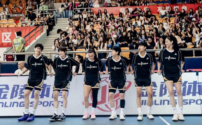 别让中国女篮的“练兵场”沦为外援的“淘金场”