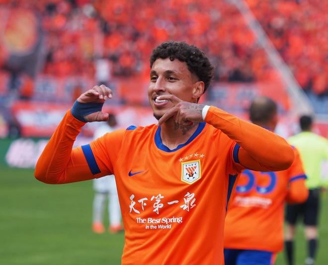 体坛午爆｜山东泰山明晚迎战大连英博，山东男篮明晚客战宁波队