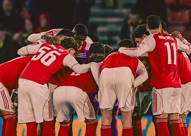 1-2后！阿森纳噩梦来了：13天2连败丢2冠，英超+欧冠也有麻烦了