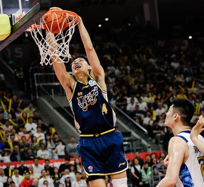 又填满数据栏！复出7战场均得分比胡明轩还高，球迷：没伤更可怕