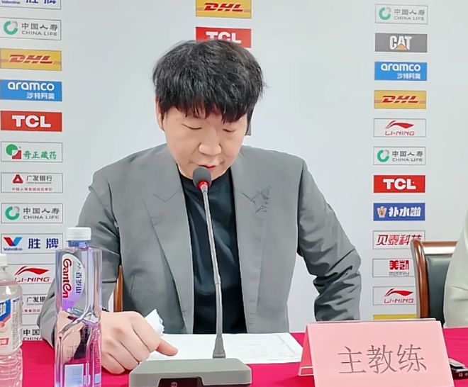 输宁波发布会!邱彪不满进攻主动致歉,斯蒂尔寄语下场触底反弹!