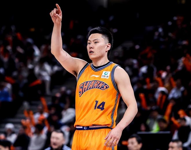 随着上海16连胜，浙江5连胜，辽宁42分血洗，CBA最新积分榜出炉