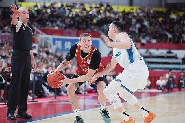 97比100不敌青岛队，山西男篮主场憾负