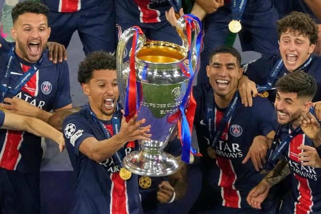 镜报排欧冠实力榜：拜仁登顶巴萨次之，阿森纳利物浦形势堪忧