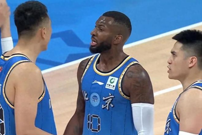 北京首钢106-92险胜南京，球员表现评分 2人满分 3人优秀 2人及格