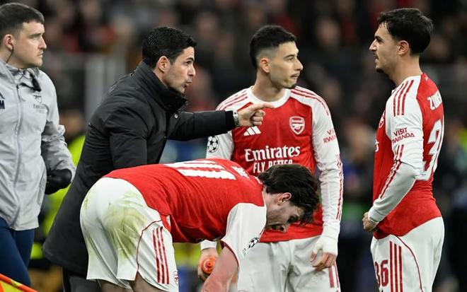 阿森纳8次参加欧冠1/4决赛5次出局，且从未连续打进四强