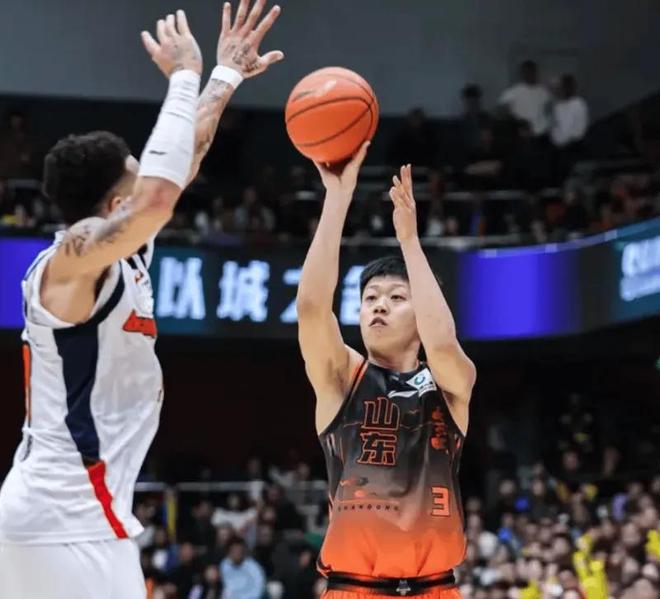 山东挖2奇兵！许梦君精准，刘毅攻守一体，助力后七场力拼强敌！