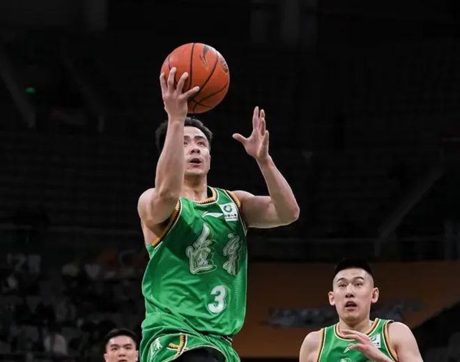 辽篮9分险胜福建！赵继伟27+8，付豪高效，此人才是球队最大收获