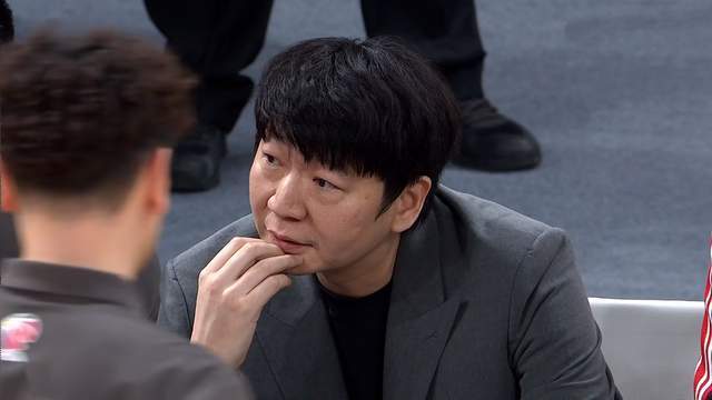 末节连续失误，山东男篮不敌卫冕冠军，高诗岩22+5 陶汉林拼到5犯