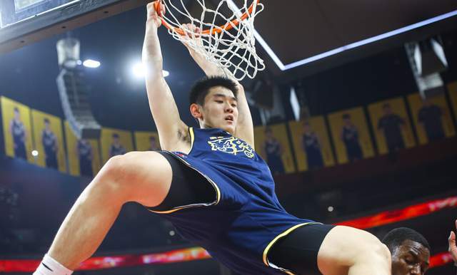 8投砍22分8板！广东19岁小将打出CBA生涯最佳一战，感谢杜锋信任