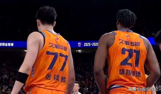 CBA排名：上海稳居第一 四队争前4白热化 季后赛尾班车名额最惨烈