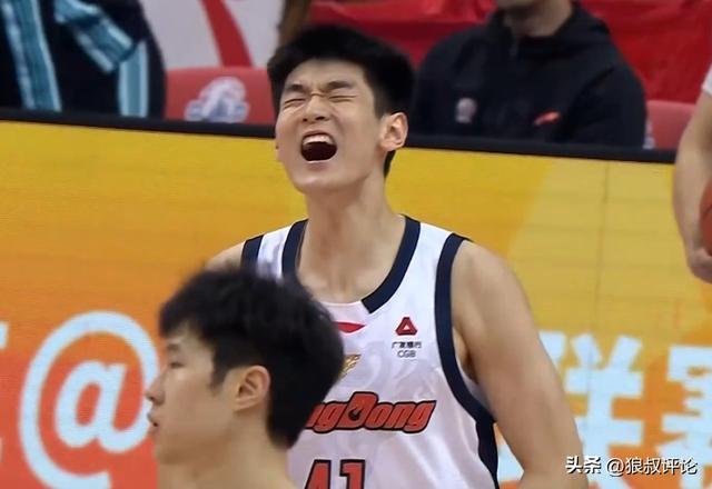 生涯之夜！王洪泽22分8板创赛季新高 加时关键扣篮激情怒吼