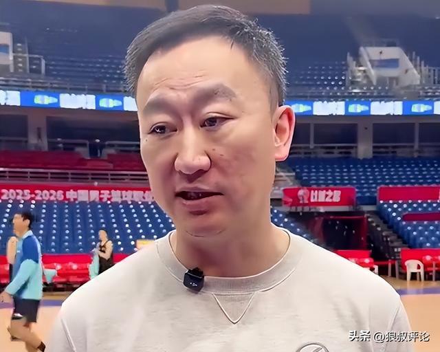 化解矛盾！刘维伟上一场赛后与韦瑟斯庞进行沟通 双方认可彼此意见