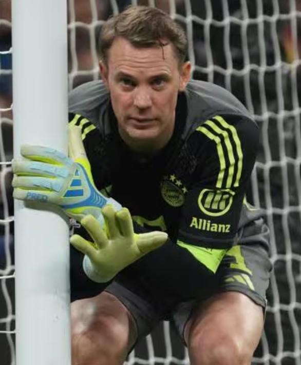 欧冠官方:诺伊尔当选本周欧冠最佳球员