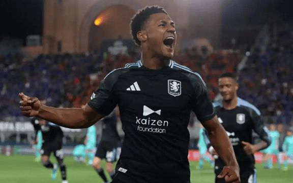 维拉3-1血洗博洛尼亚埃梅里创纪录8连胜，英超第4竟成“备胎”？