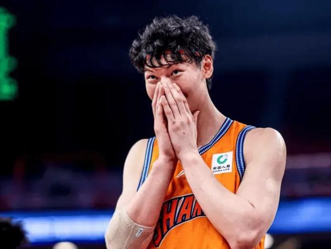 上海119-116战胜福建 球员评价：6人优秀，2人及格，2人没存在感