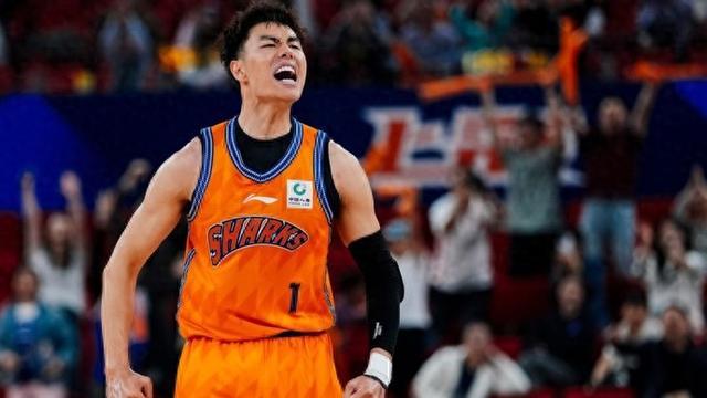 上海男篮主场20连胜创纪录 险胜福建取常规赛18连胜