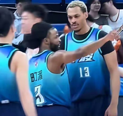 CBA官宣：宁波取消贝兹利注册 因内讧严重违反职业道德被解雇