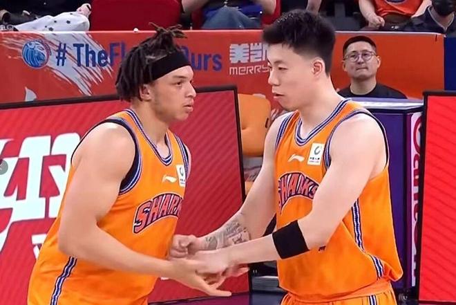 上海洛夫顿怀特塞德受伤，辽宁锁定季后赛，山东于德豪赛季报销