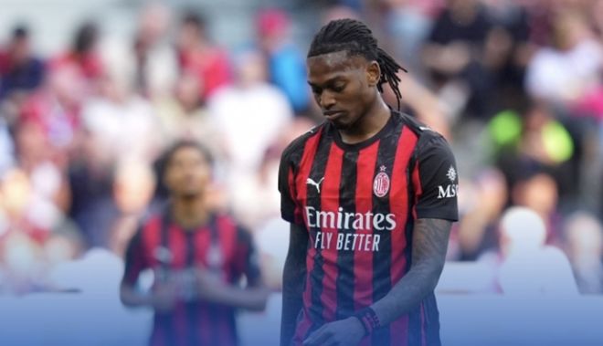 AC米兰0-3完败！谁能想到上个月还争冠的米兰，要保欧冠资格了